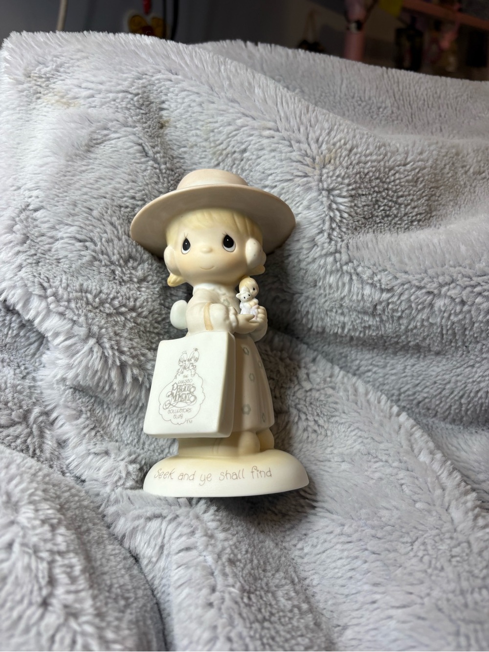 Precious Moments Vintage "Seek and Ye Shall Find"